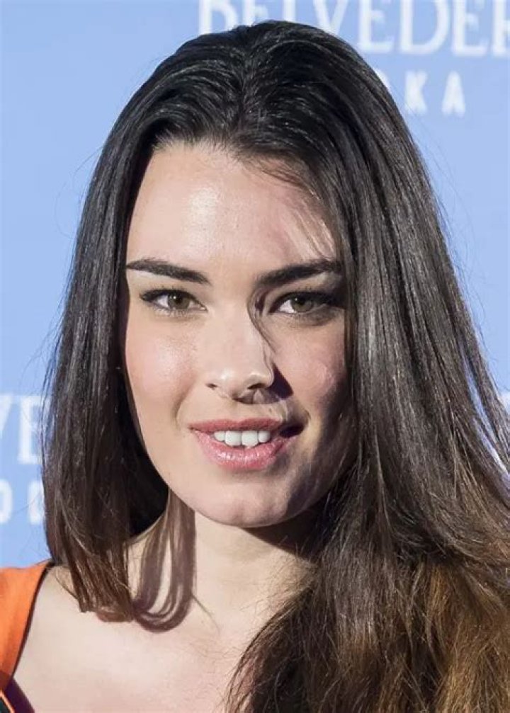 Alba Brunet Net Worth