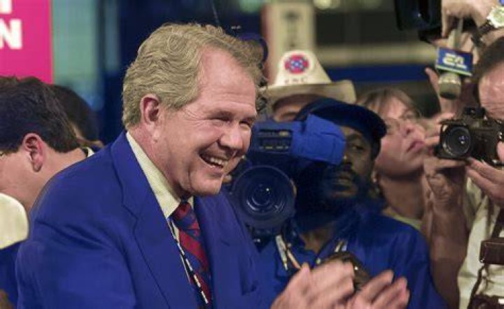 
Pat Robertson dead 