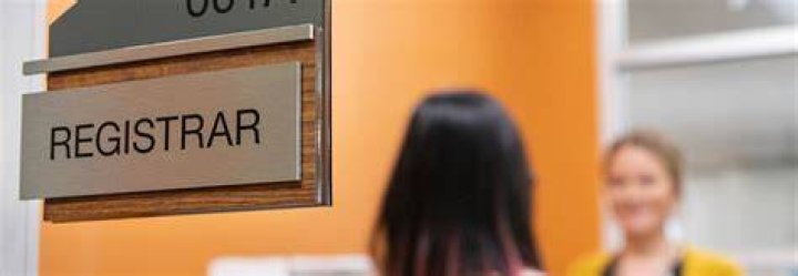Registrar