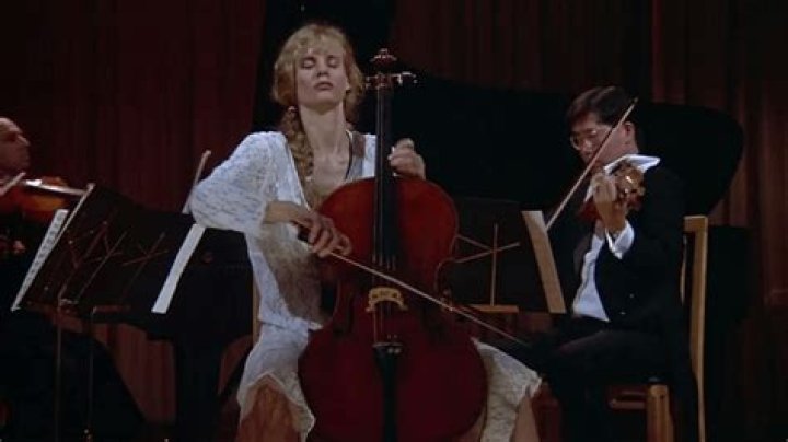 Zoe Trainer / Cello - The Trout Quintet